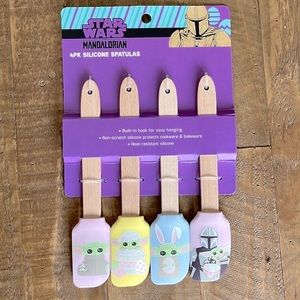 The Mandalorian Baby Yoda Easter Spatulas